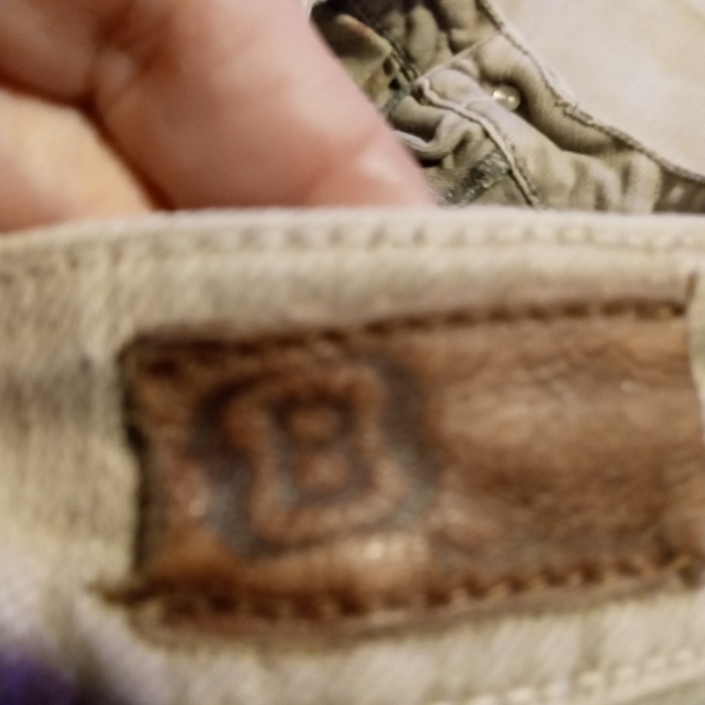 Bullhead Jeans - Picture 4 of 7